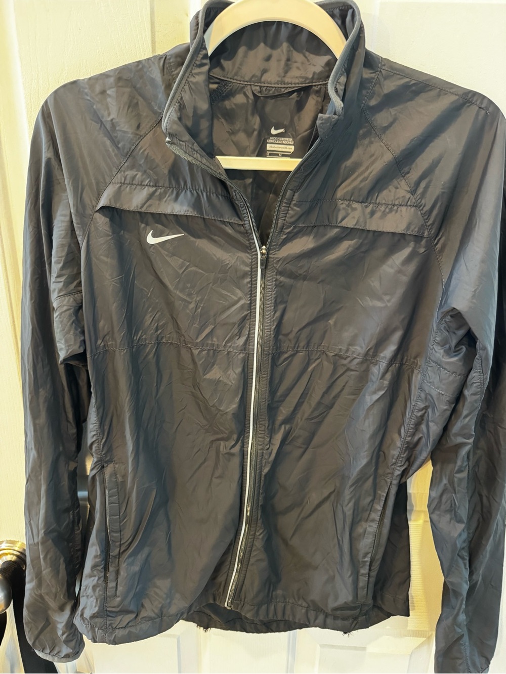 Nike women Black Lightweight Windbreaker Jacket